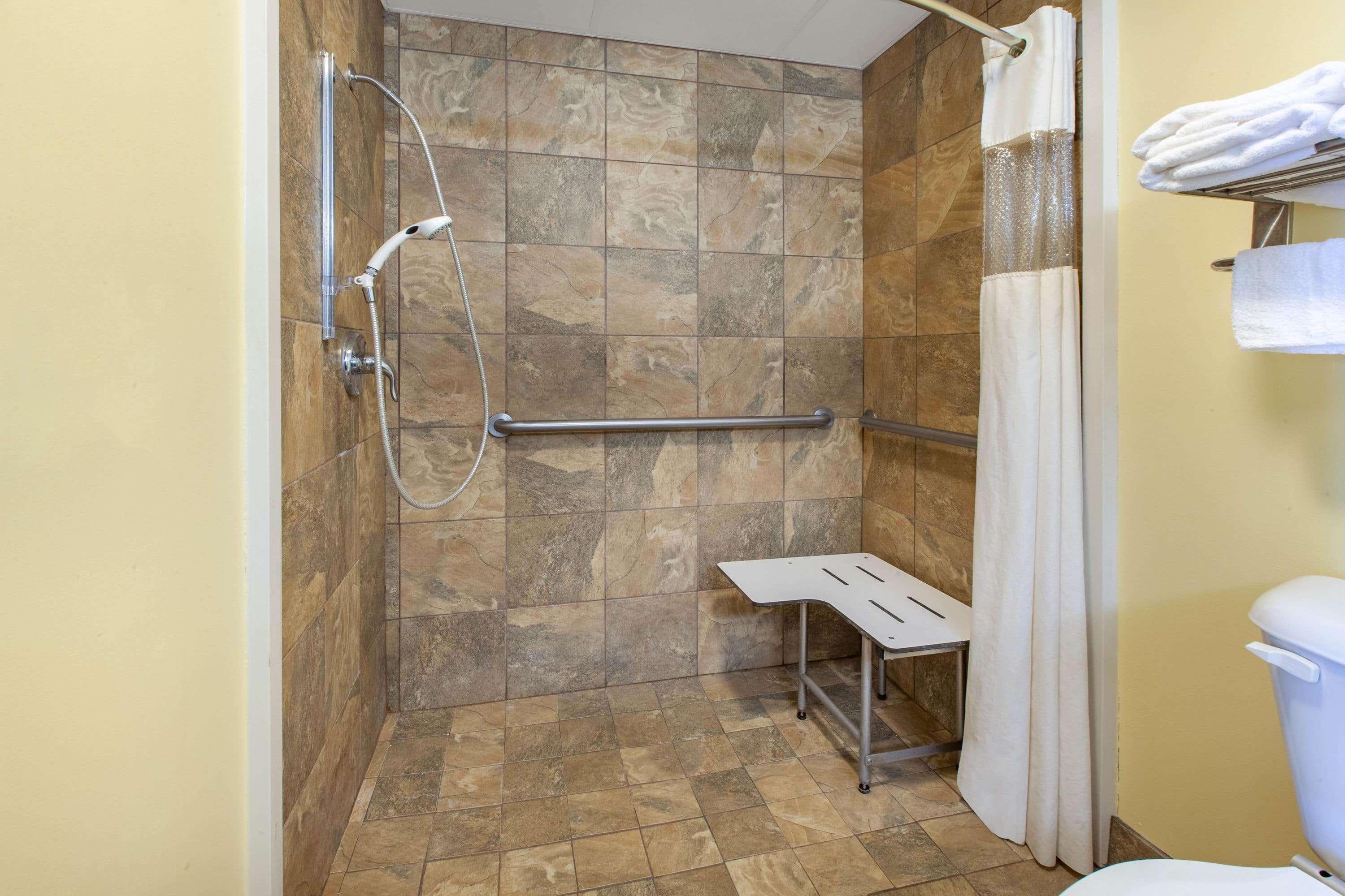 Days Inn By Wyndham Grantville Luaran gambar