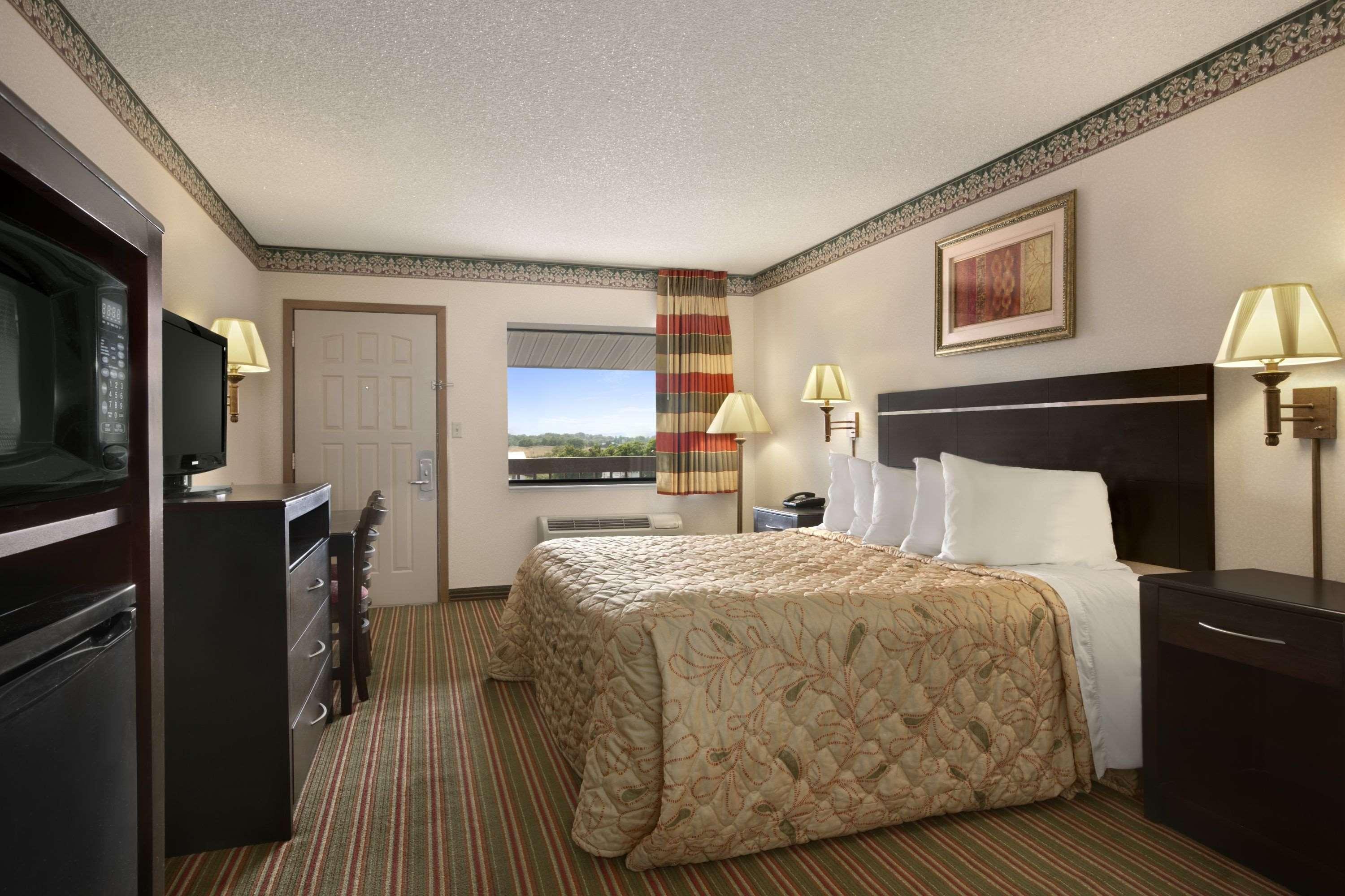 Days Inn By Wyndham Grantville Luaran gambar