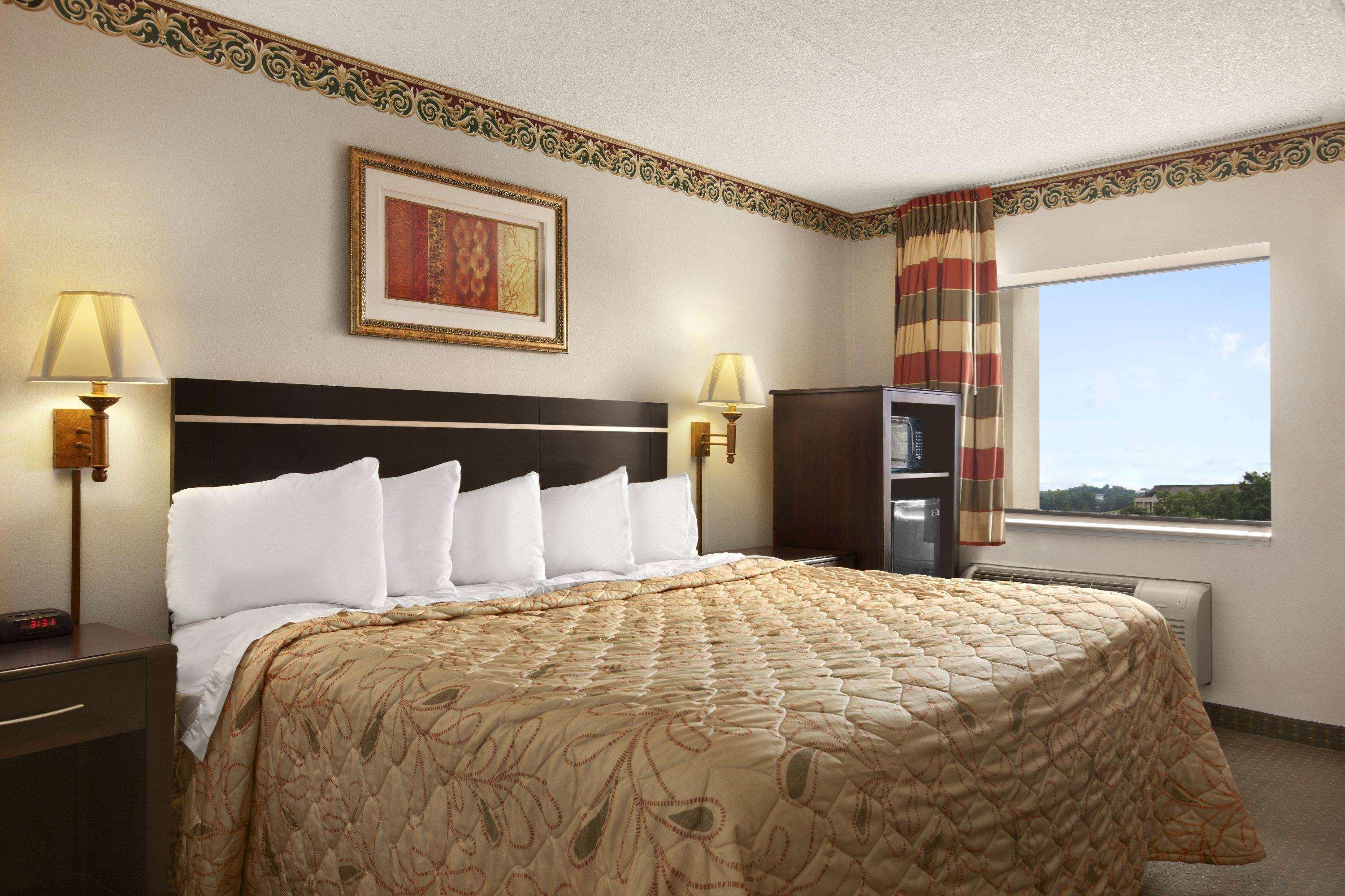 Days Inn By Wyndham Grantville Luaran gambar