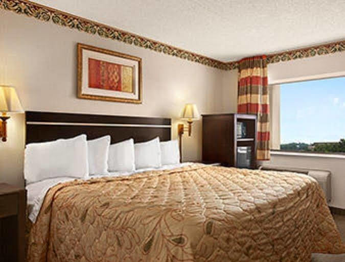 Days Inn By Wyndham Grantville Luaran gambar